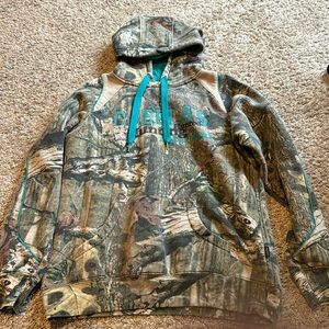Cabelas camo hoodie